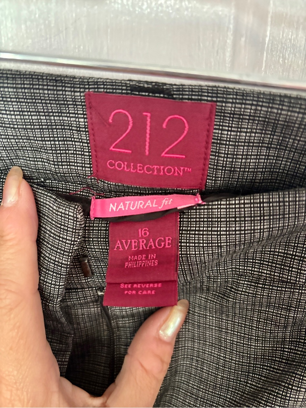 212 Collection Women’s Gray Blazer & Pant Suit - Picture 6 of 6